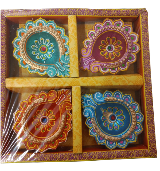 B05 - CLAY NON WAX DIYA / PACK OF 4 - Shubham Foods