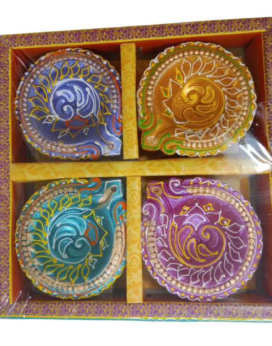 B19 - CLAY NON WAX DIYA / PACK OF 4 - Shubham Foods