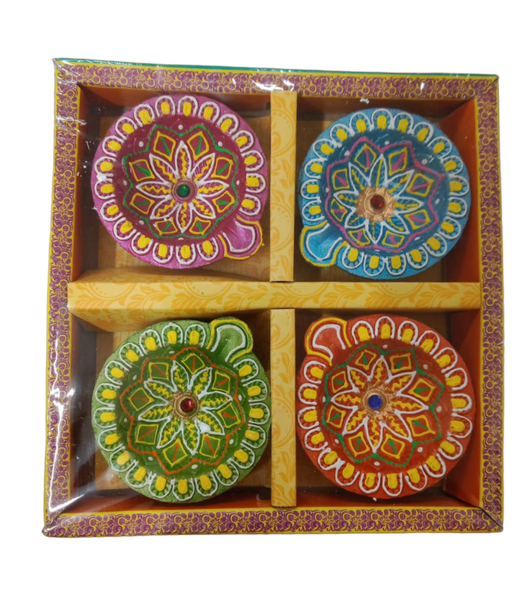 B25 - CLAY NON WAX DIYA / PACK OF 4 - Shubham Foods